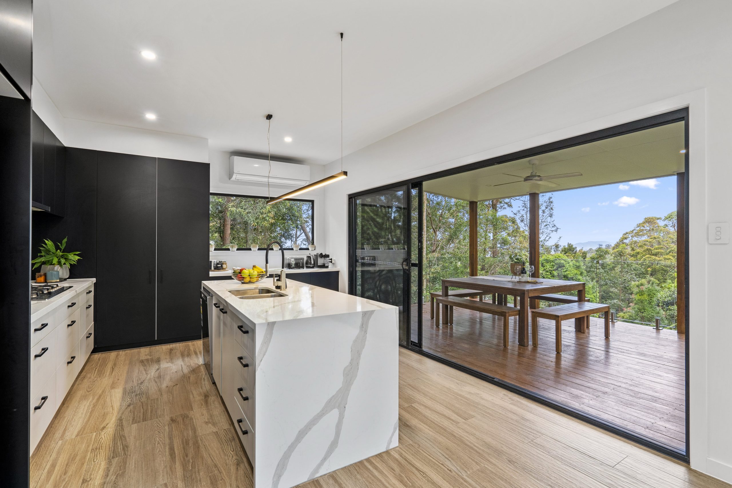 Tamborine Mount Custom Home Kitchen Photo